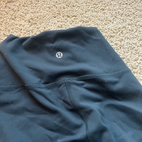 Lululemon align leggings 23” size 6. - Picture 3 of 3